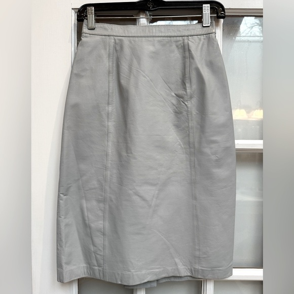 Vintage Wilson’s Leather 80’s Genuine Leather Dove Grey Midi Skirt Size 6 Small - Picture 13 of 13